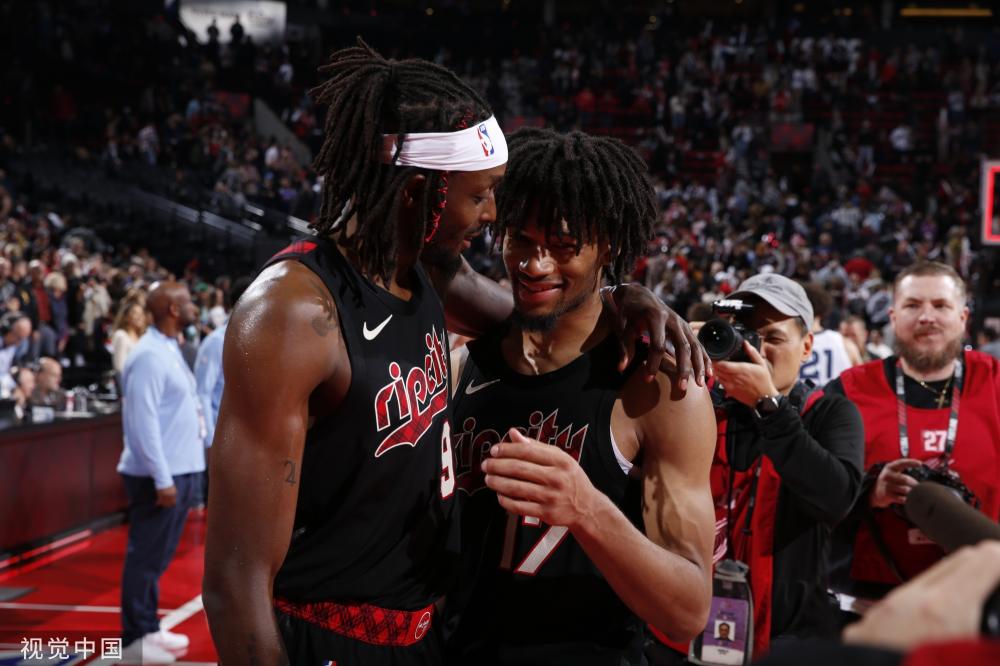 明了自己 明了自己